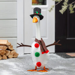 Snowman outfit for Giddy The Goose